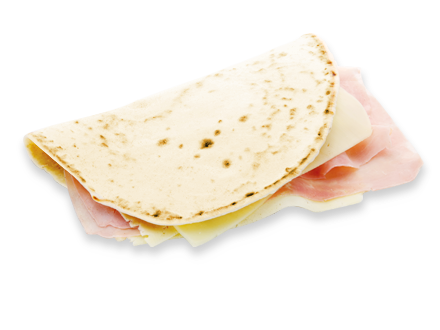 Piadina with ham (flatbread)